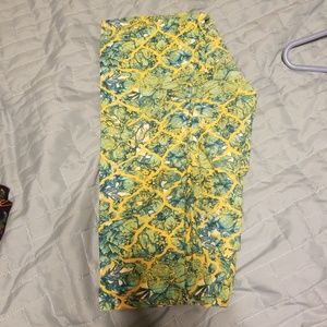 Lularoe OS leggings!